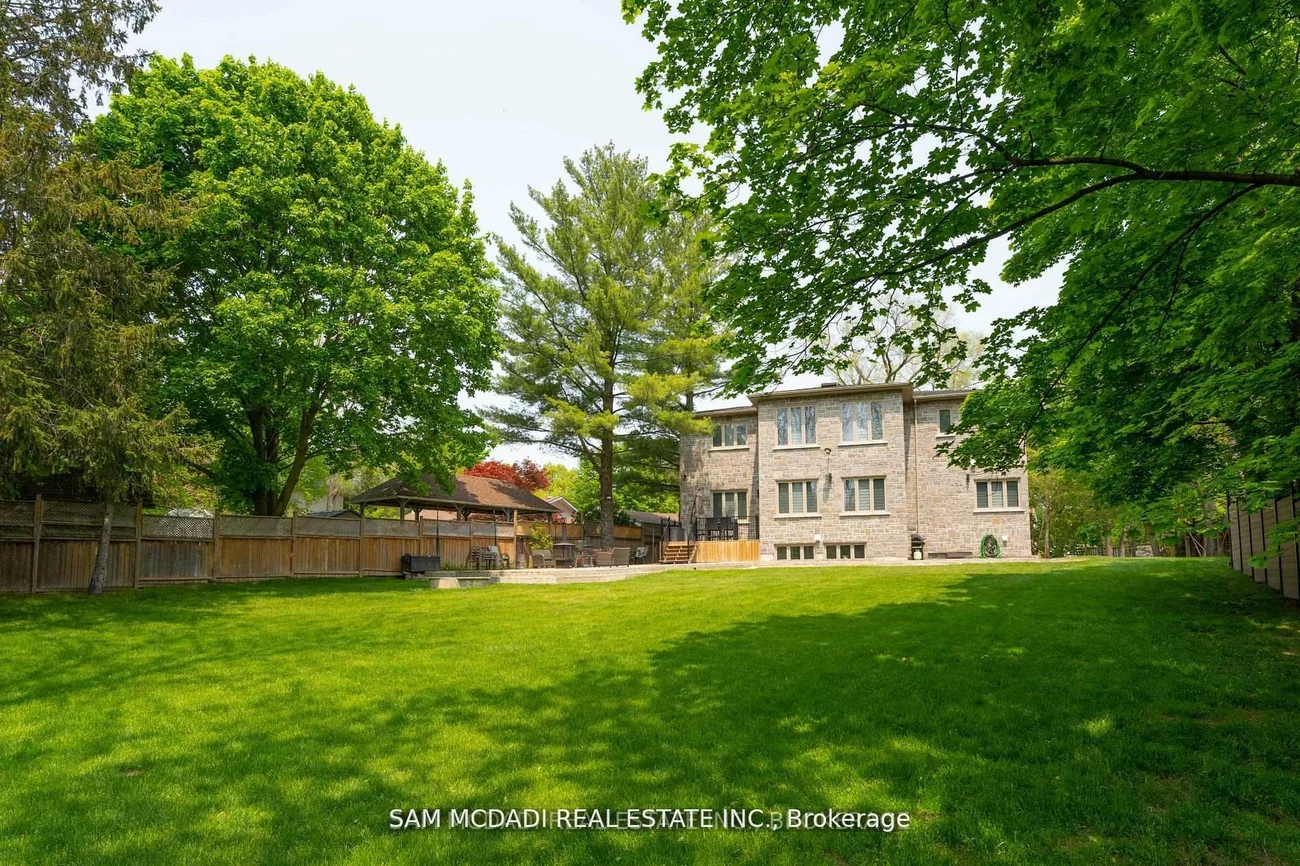 1138, Garden, Lorne Park, Mississauga