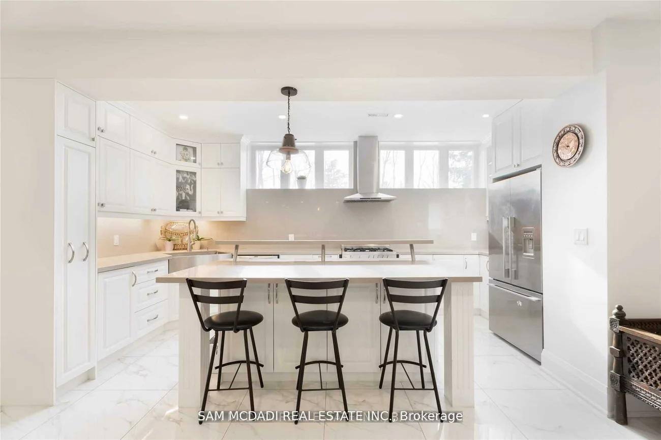 1138, Garden, Lorne Park, Mississauga