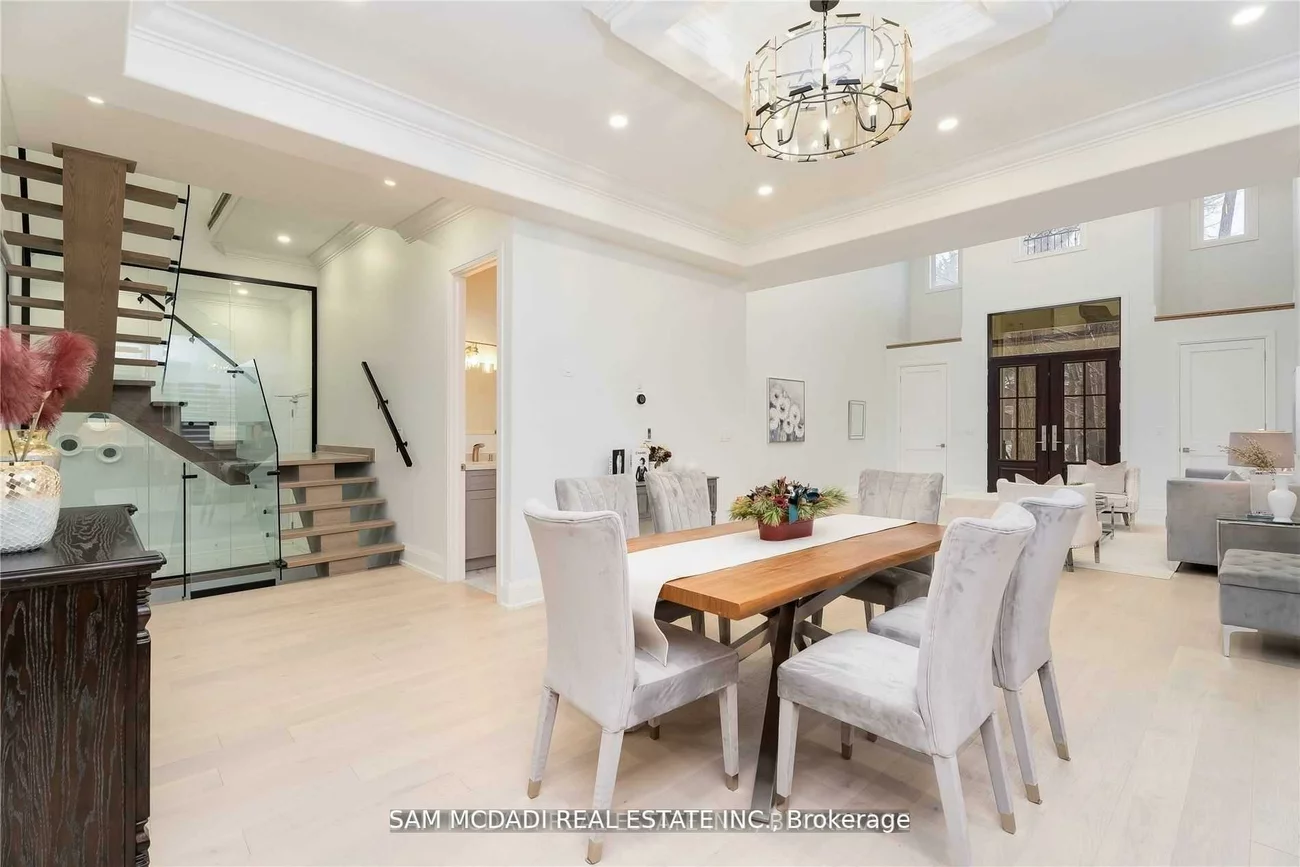 1138, Garden, Lorne Park, Mississauga