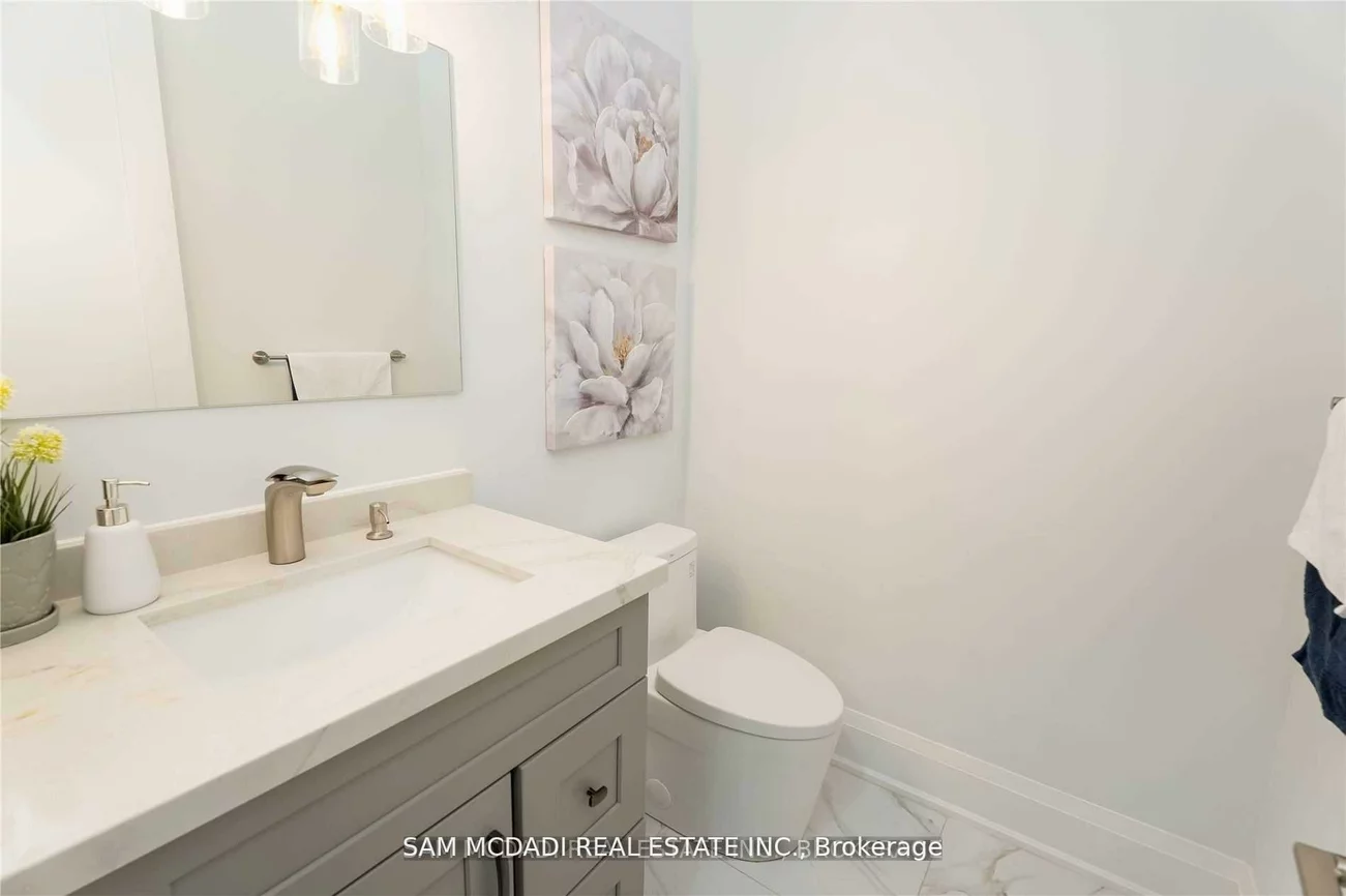 1138, Garden, Lorne Park, Mississauga