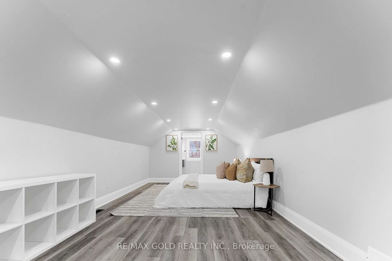 128, Premium, Cooksville, Mississauga