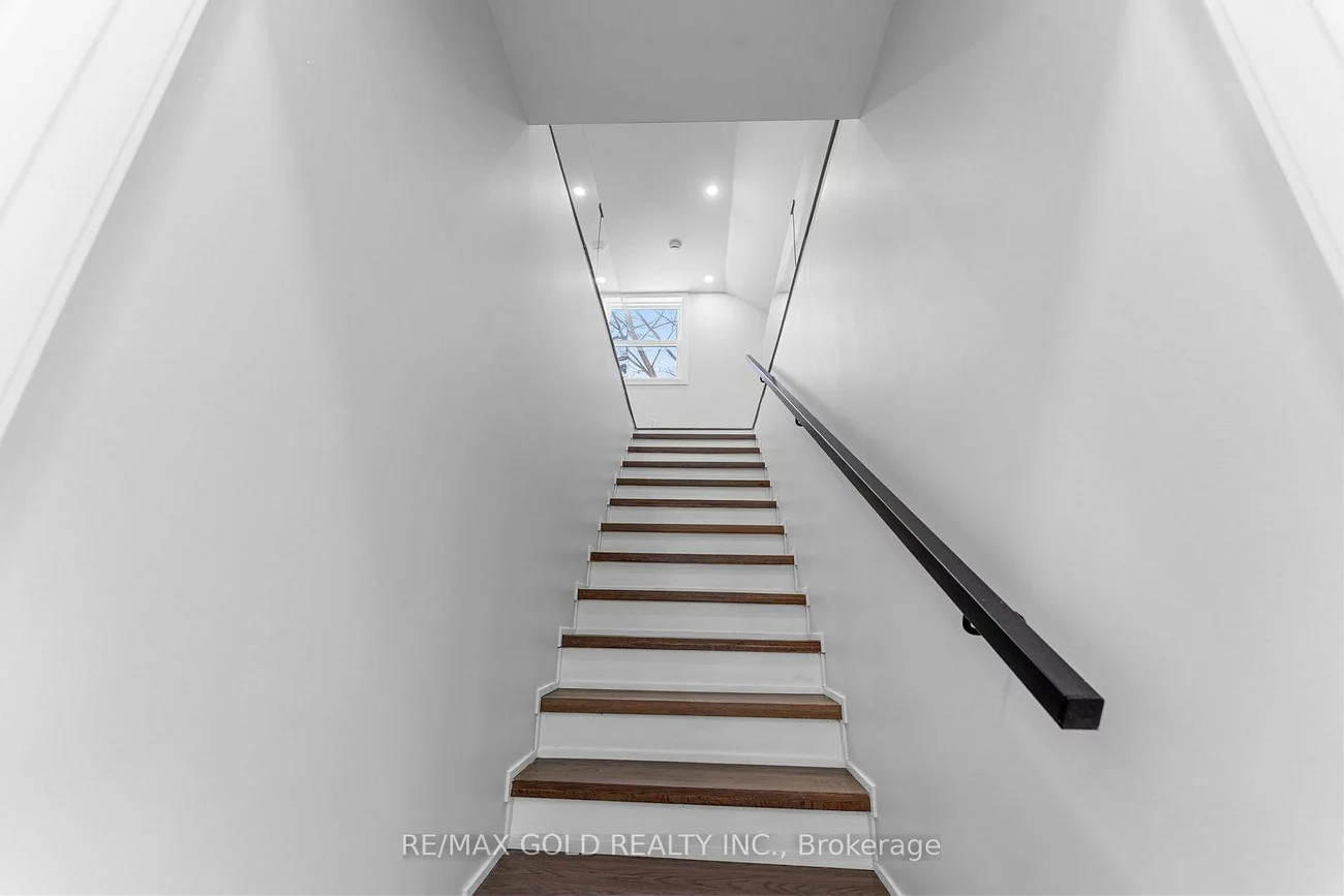 128, Premium, Cooksville, Mississauga