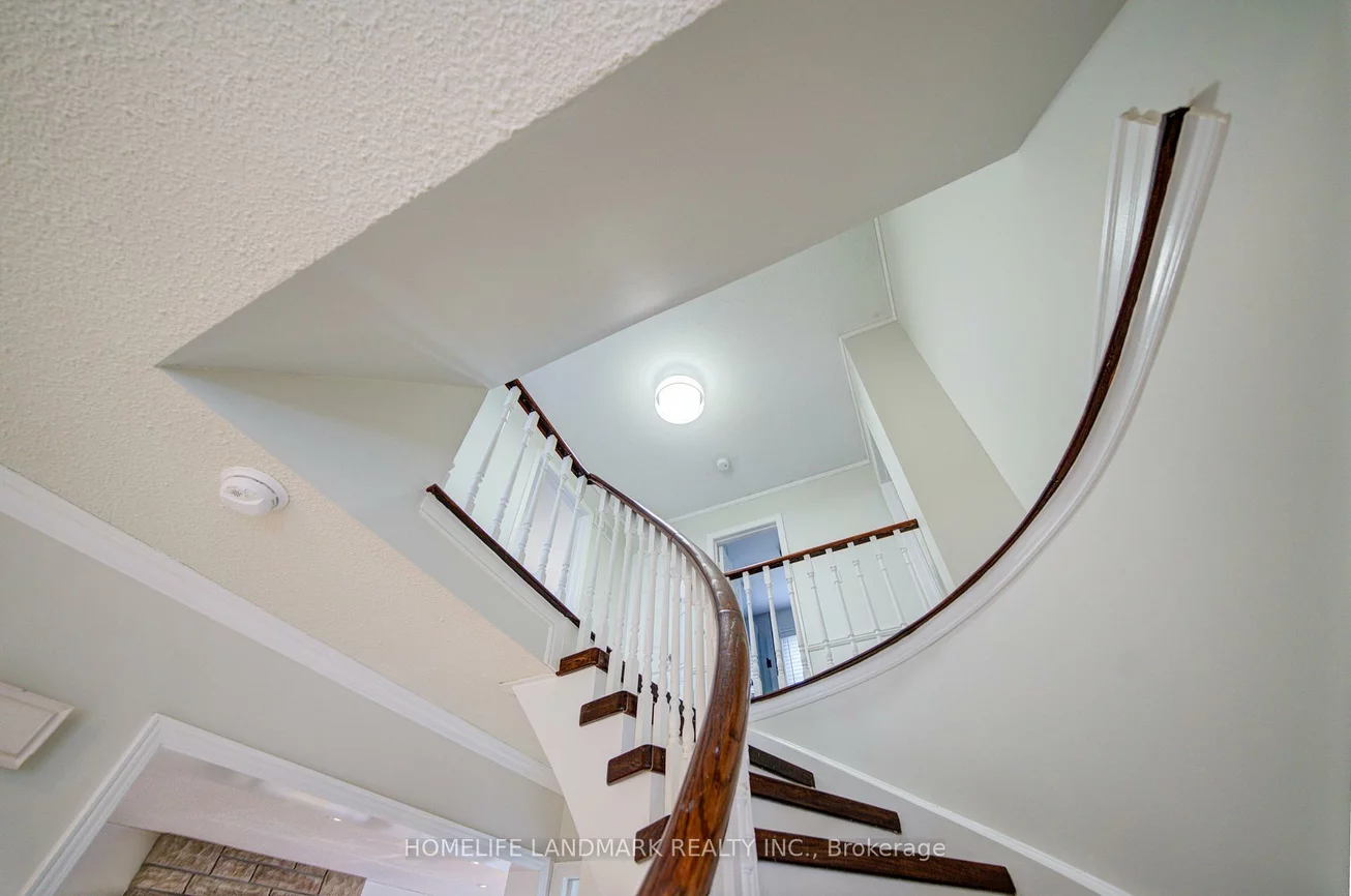 1111, Deer, Creditview, Mississauga