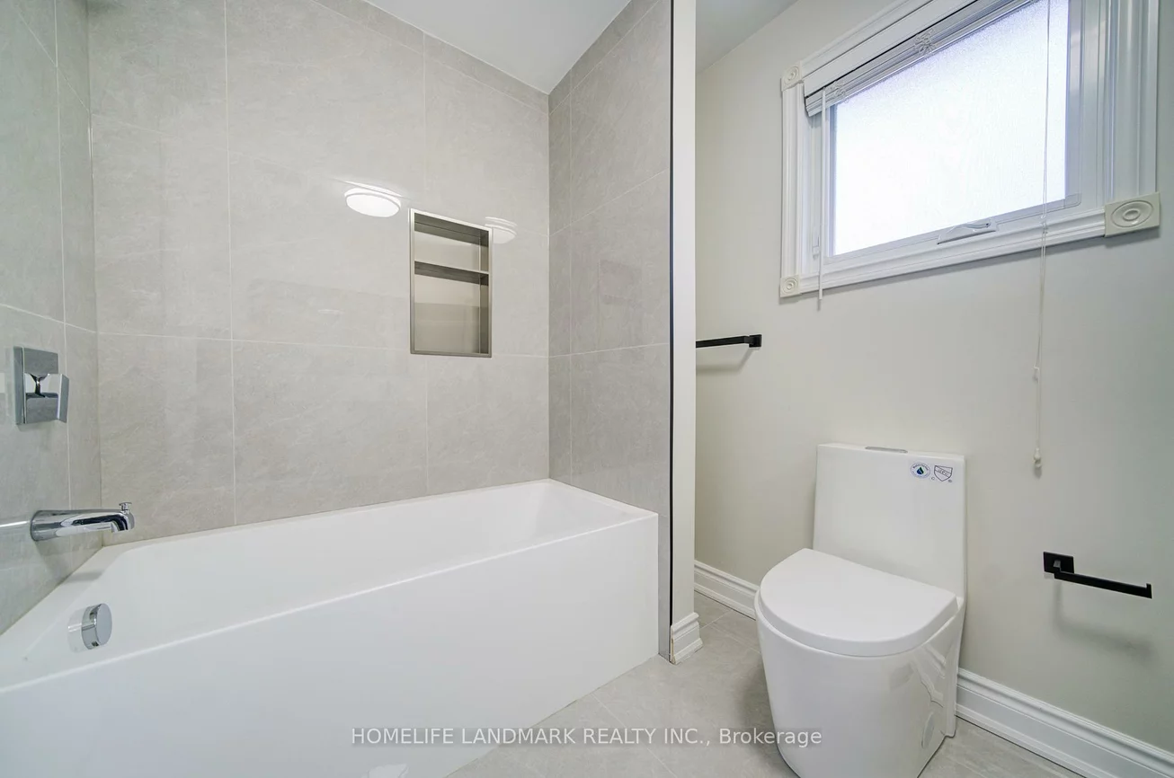 1111, Deer, Creditview, Mississauga