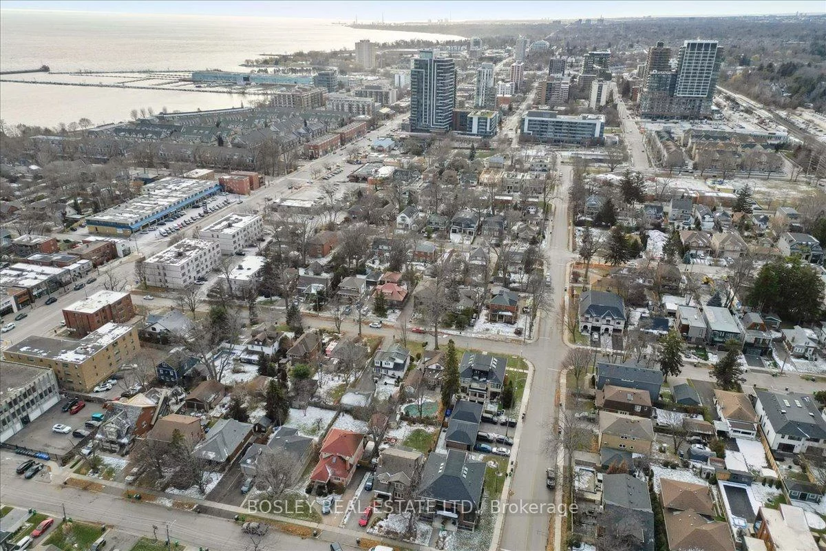 24, Oakwood, Port Credit, Mississauga