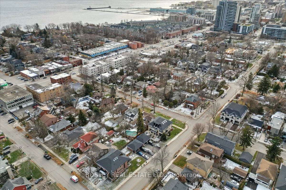 24, Oakwood, Port Credit, Mississauga