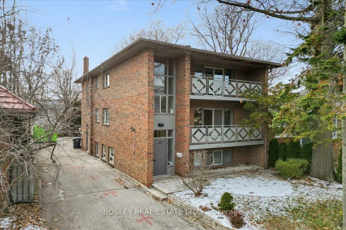 24, Oakwood, Port Credit, Mississauga