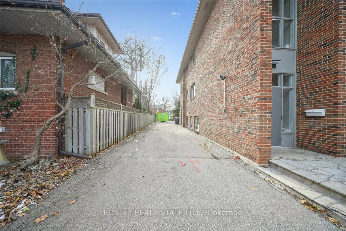 24, Oakwood, Port Credit, Mississauga