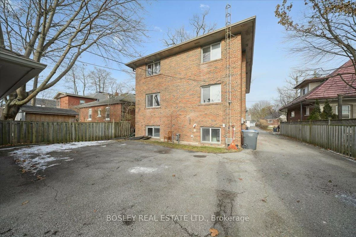 24, Oakwood, Port Credit, Mississauga