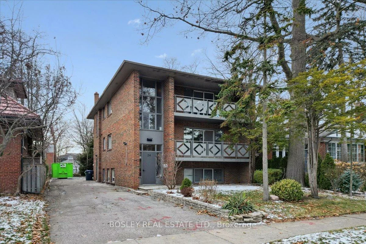 24, Oakwood, Port Credit, Mississauga