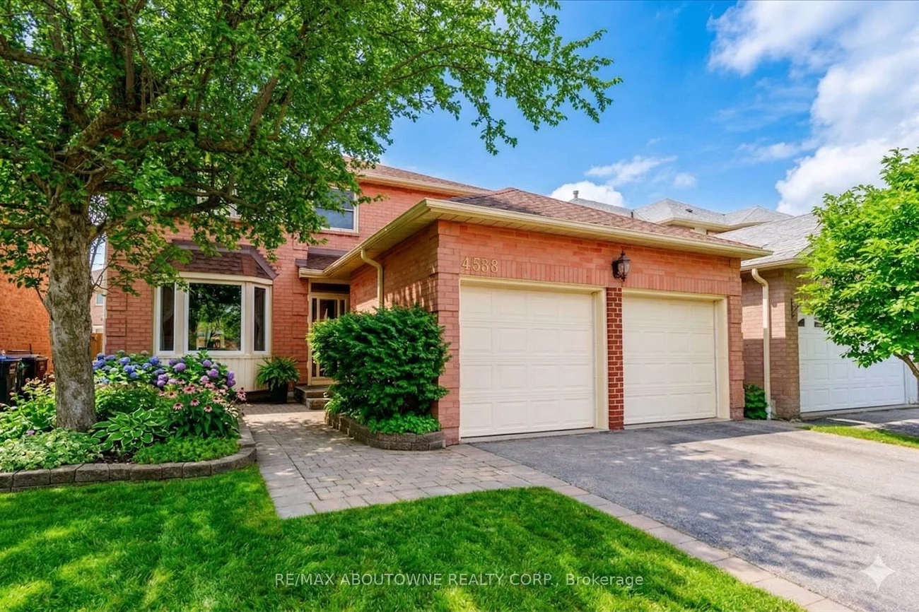 4538, Mayflower, Hurontario, Mississauga