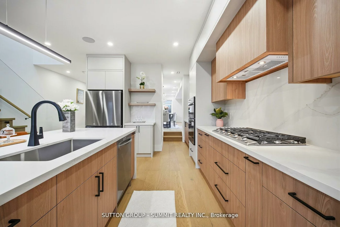 1228, Alexandra, Lakeview, Mississauga