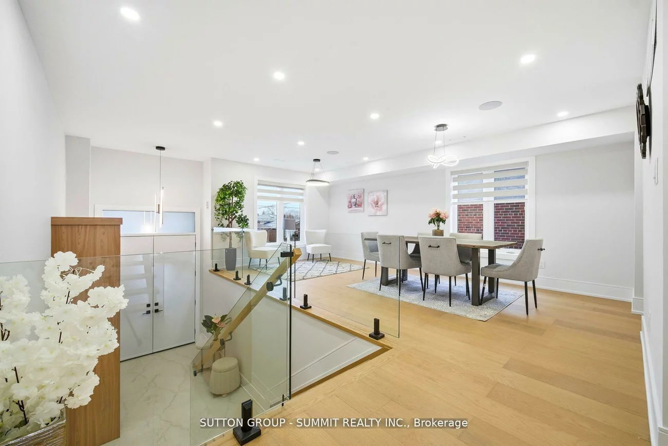 1228, Alexandra, Lakeview, Mississauga