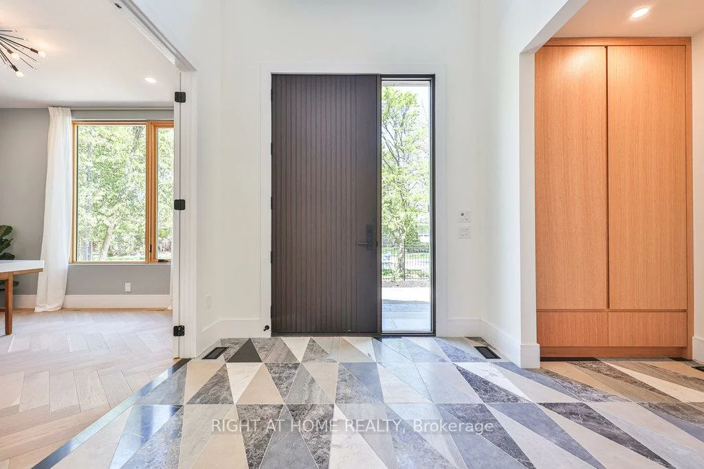 920, Calder, Clarkson, Mississauga