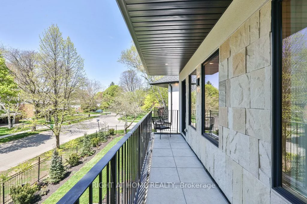 920, Calder, Clarkson, Mississauga