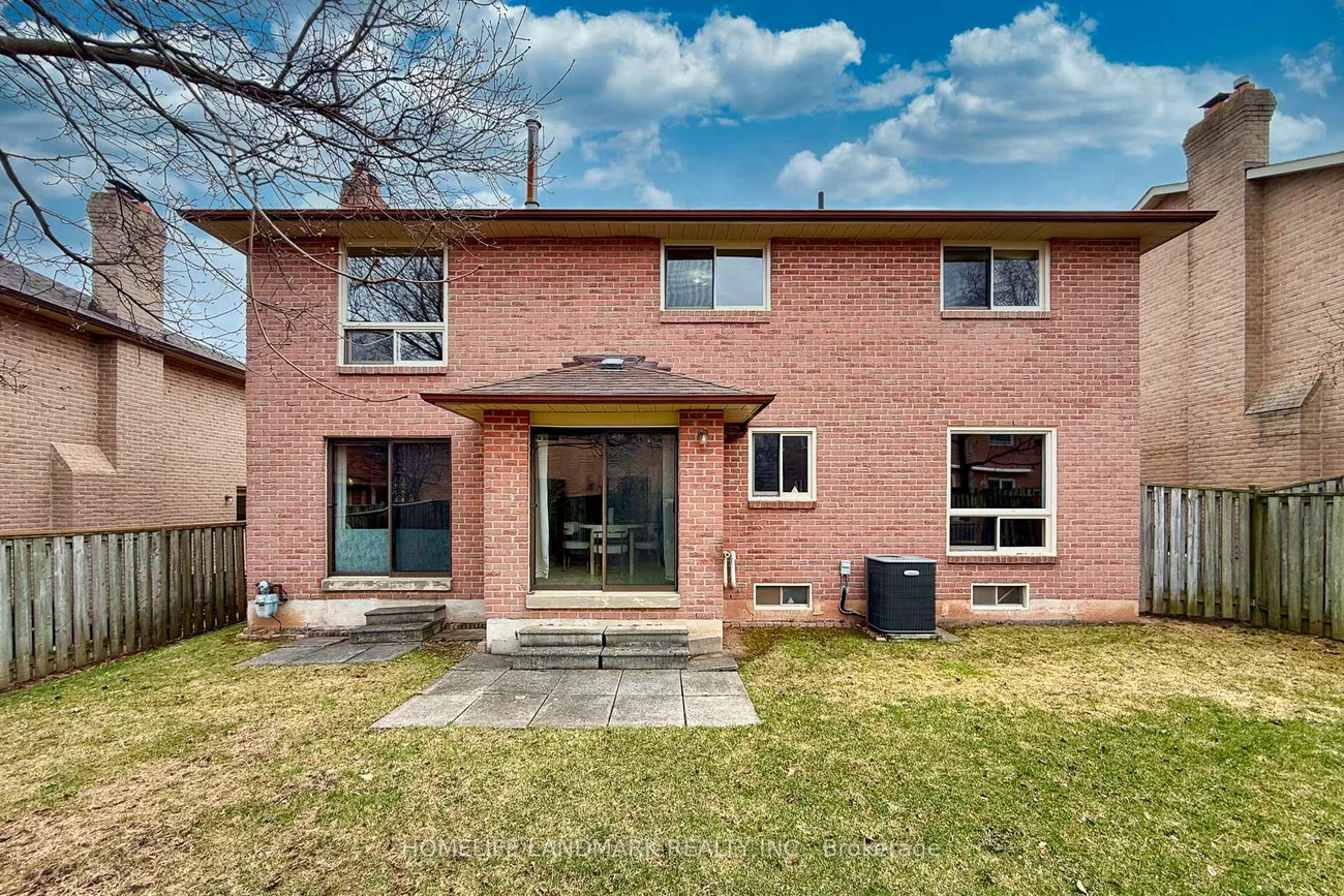 2593, Gazebo, Erin Mills, Mississauga