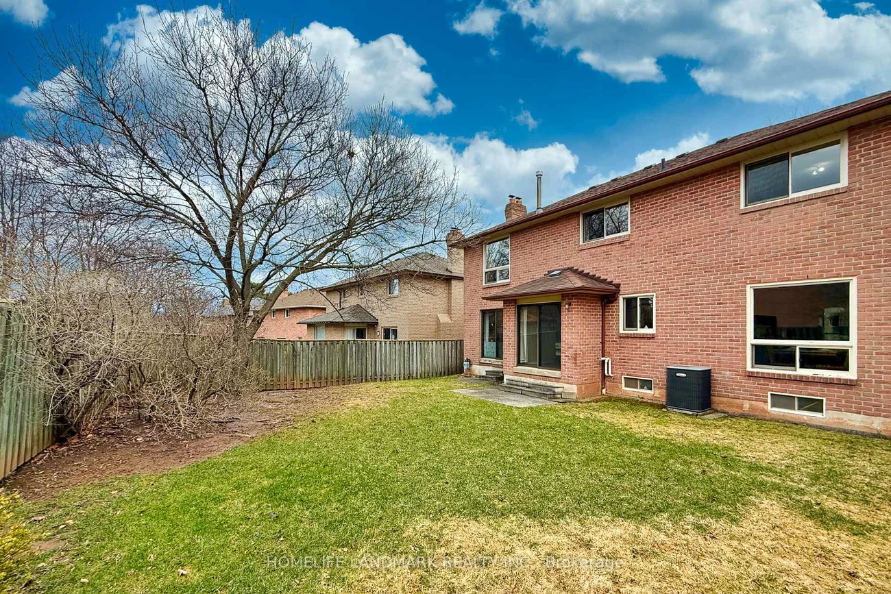 2593, Gazebo, Erin Mills, Mississauga