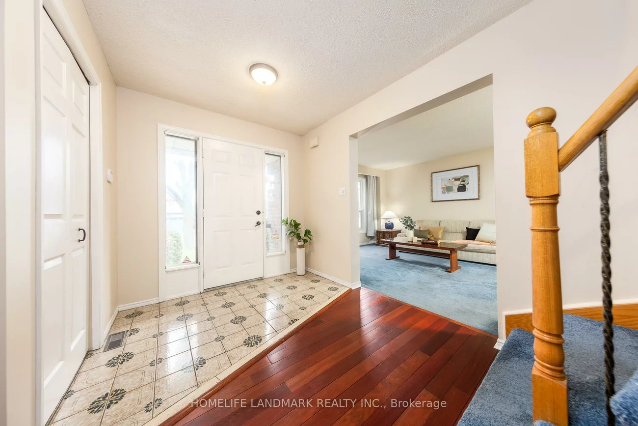 2593, Gazebo, Erin Mills, Mississauga