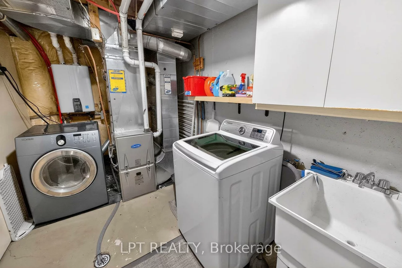 3753, Densbury, Lisgar, Mississauga
