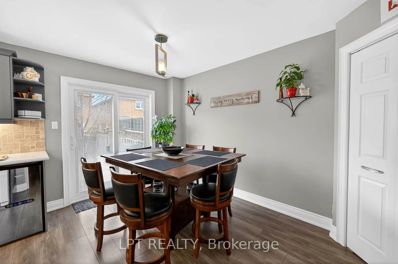 3753, Densbury, Lisgar, Mississauga