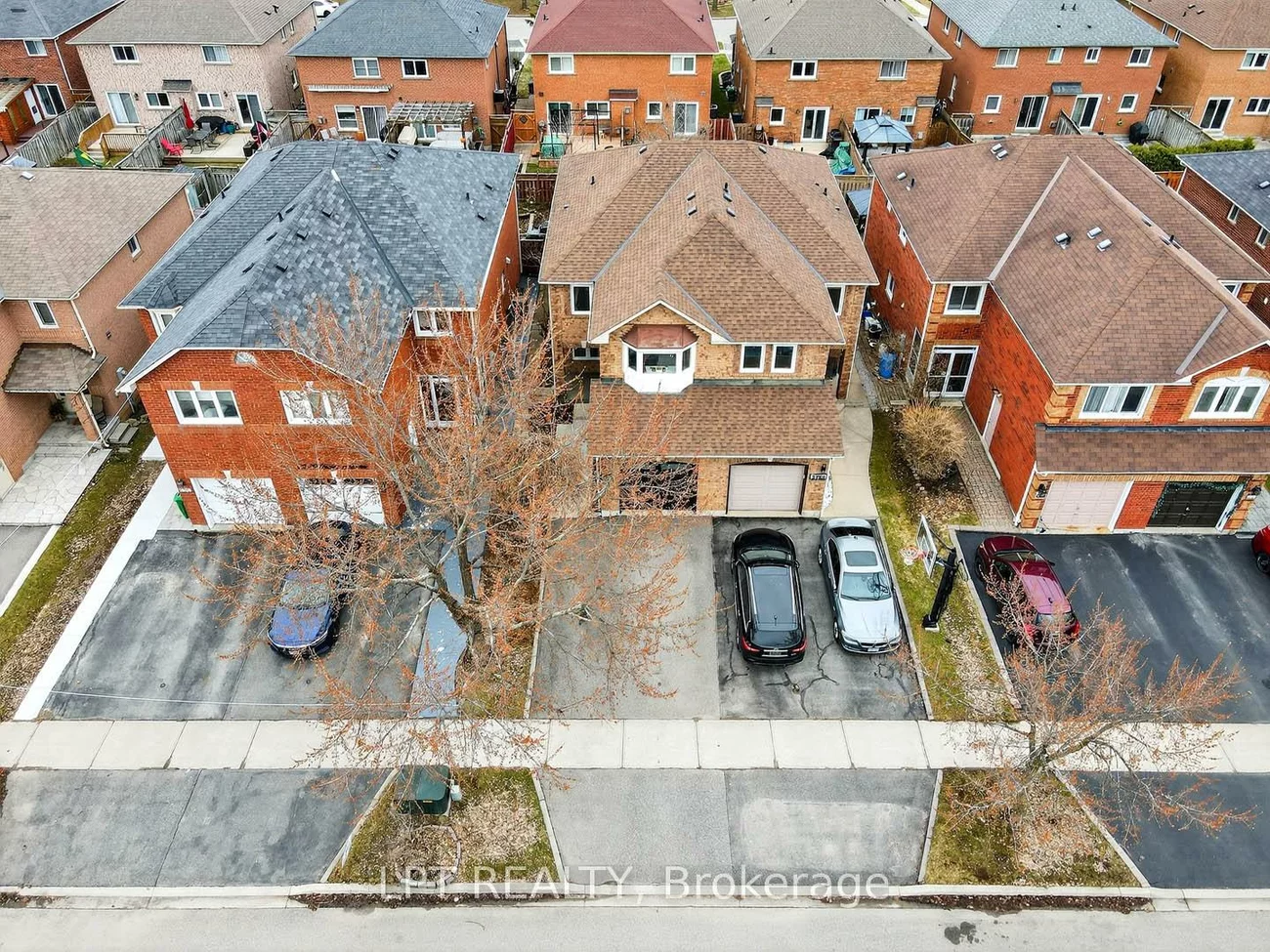 3753, Densbury, Lisgar, Mississauga