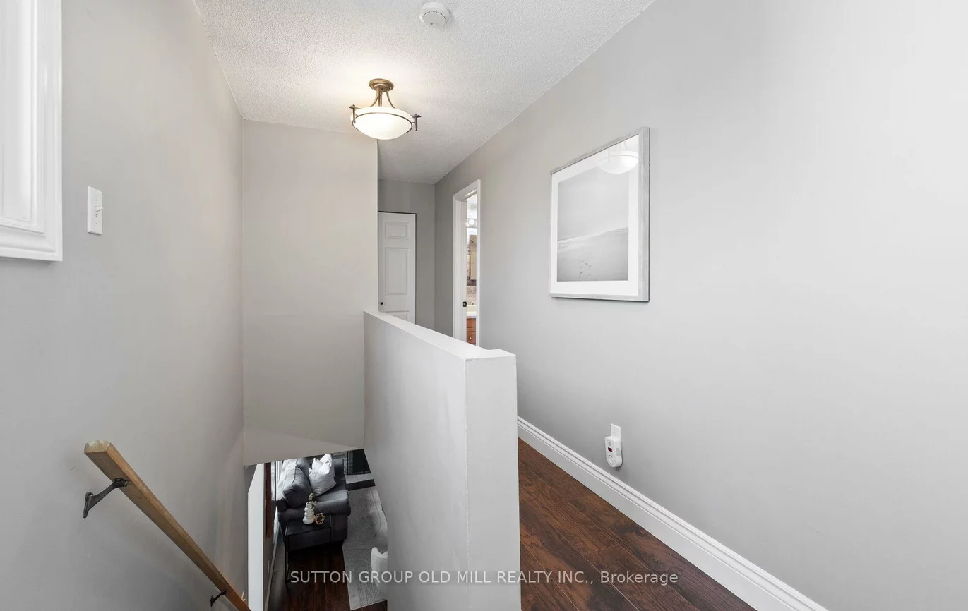 1433, Andros, Clarkson, Mississauga