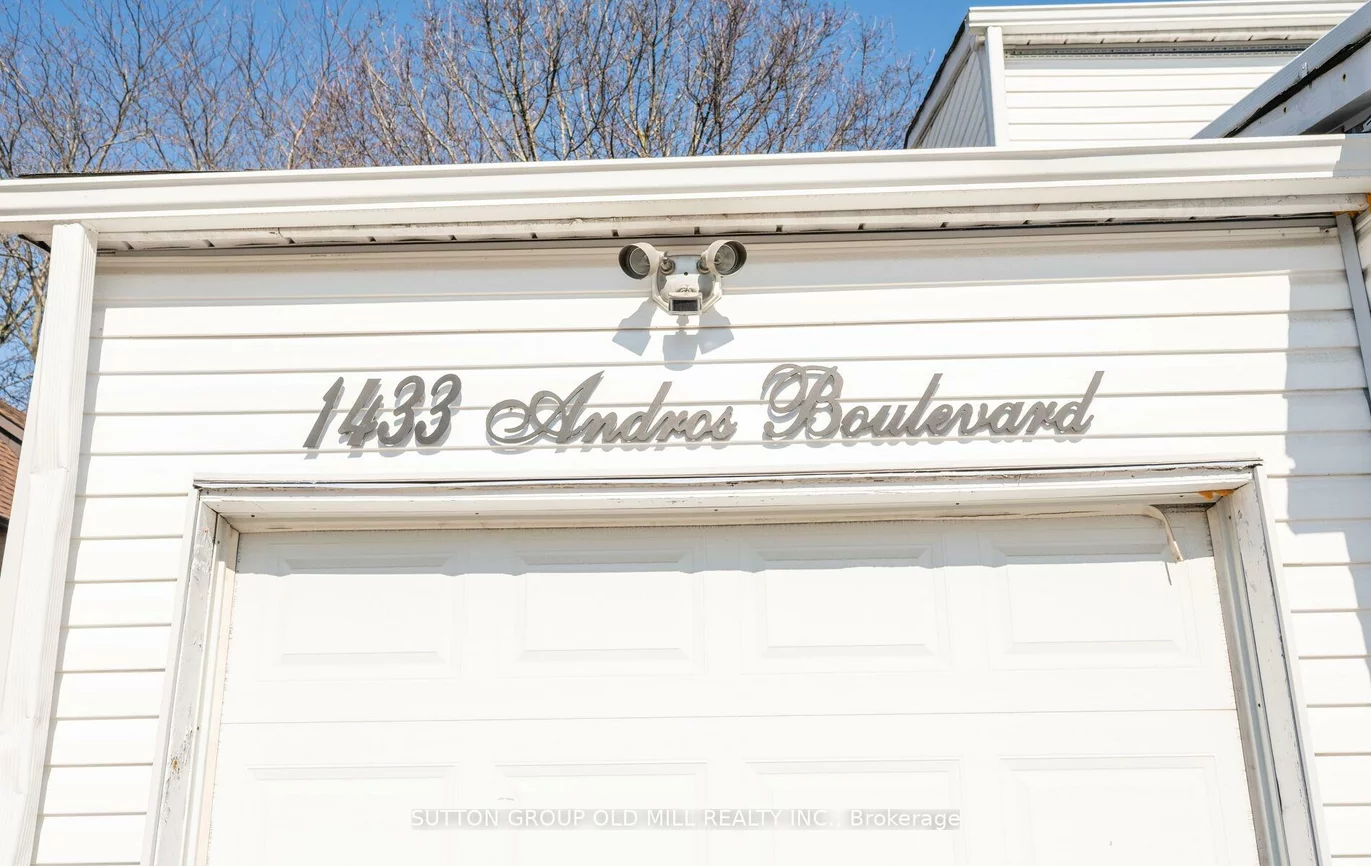 1433, Andros, Clarkson, Mississauga