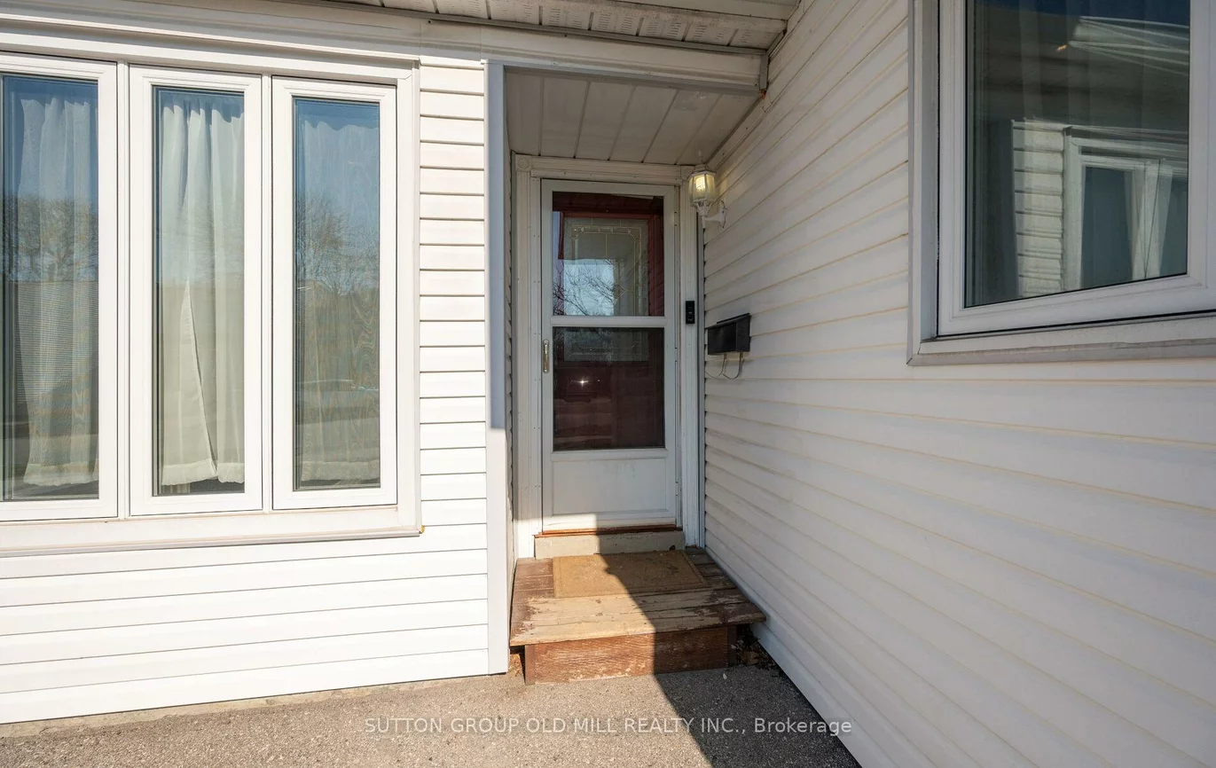 1433, Andros, Clarkson, Mississauga