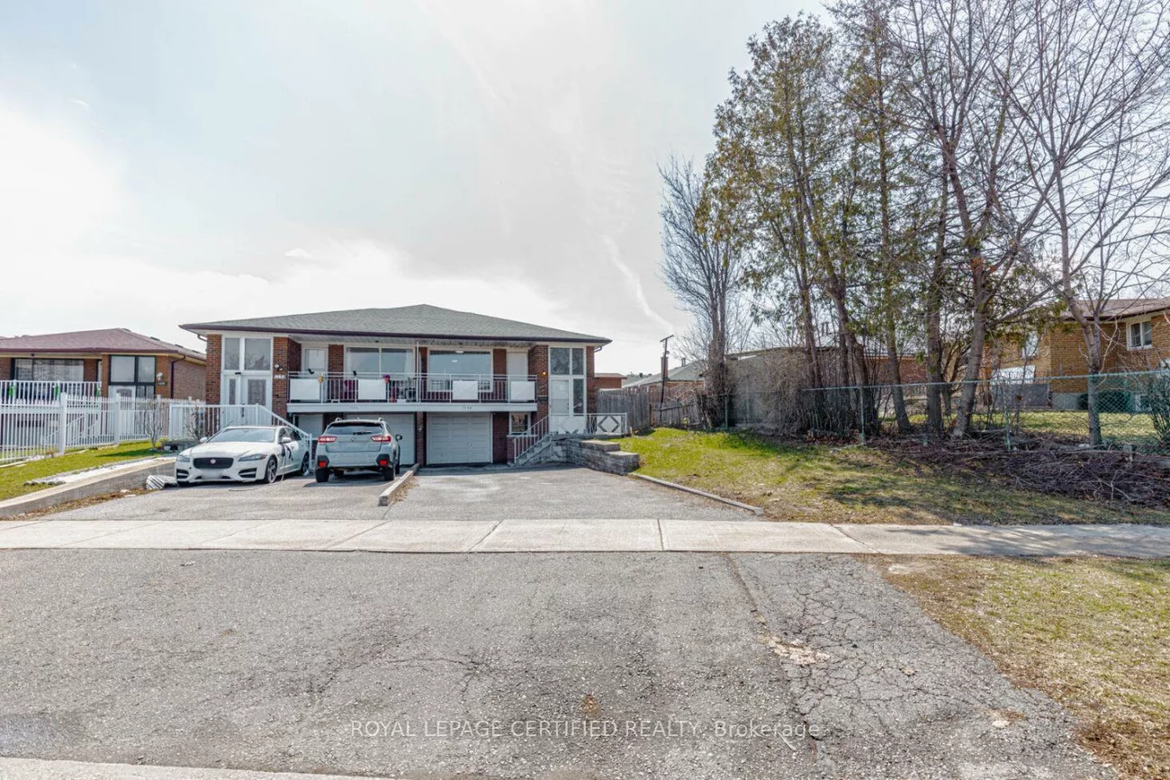 7256, Lancaster, Malton, Mississauga
