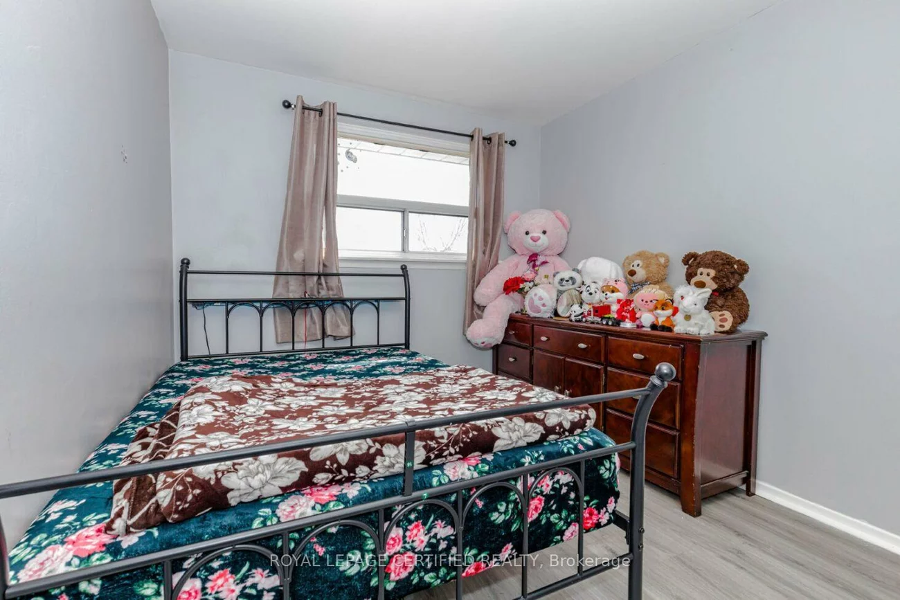 7256, Lancaster, Malton, Mississauga