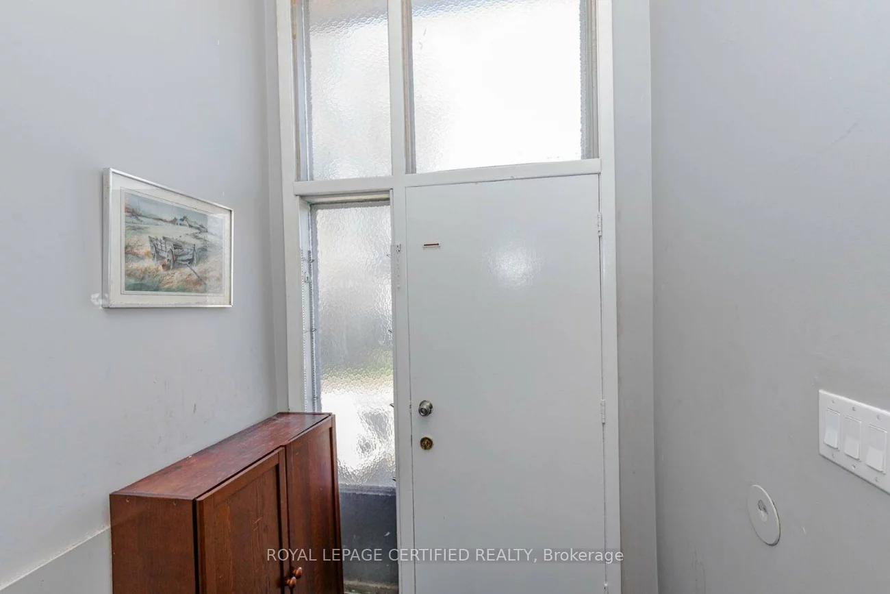7256, Lancaster, Malton, Mississauga