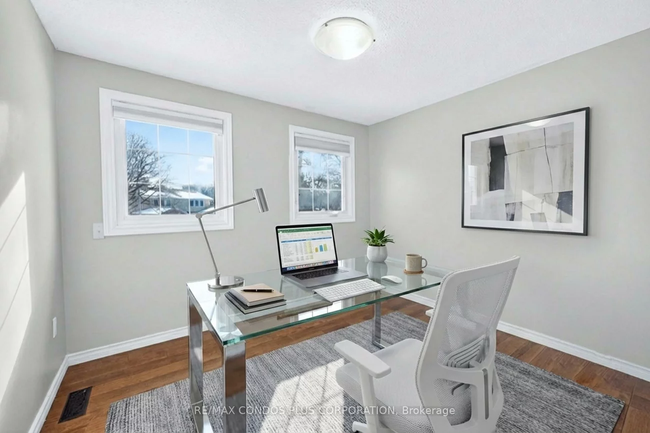 6956, Cadiz, Meadowvale, Mississauga