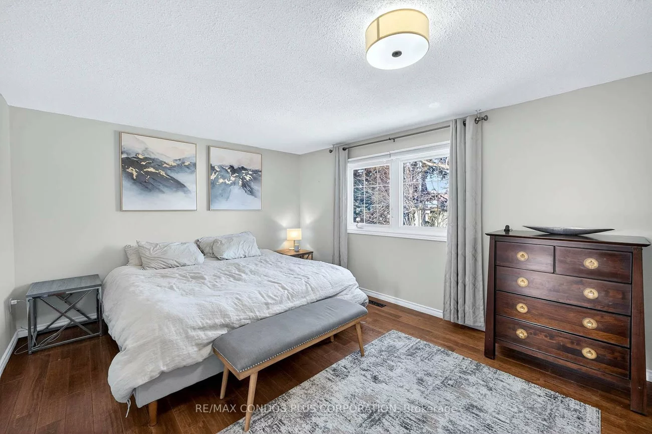 6956, Cadiz, Meadowvale, Mississauga