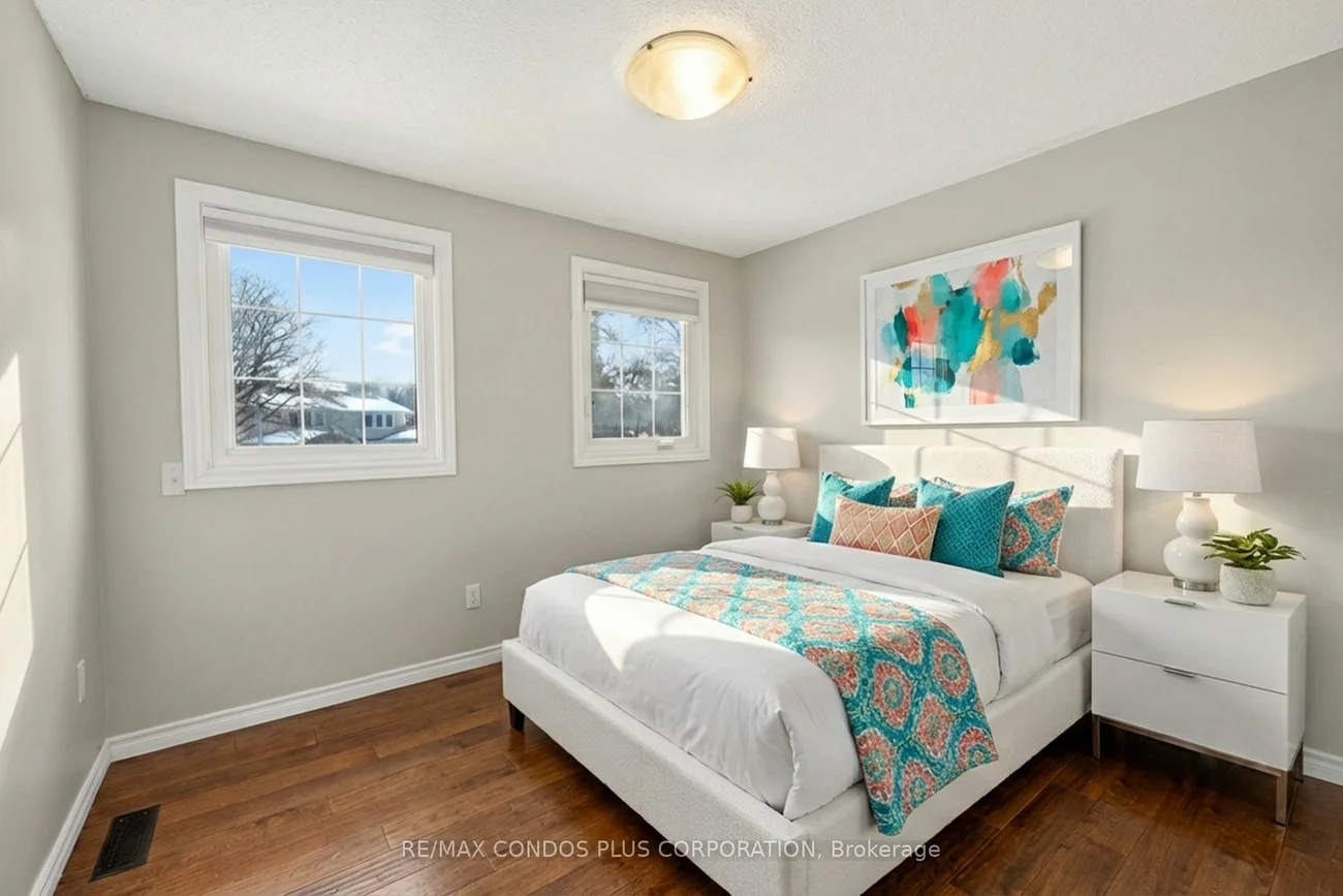 6956, Cadiz, Meadowvale, Mississauga