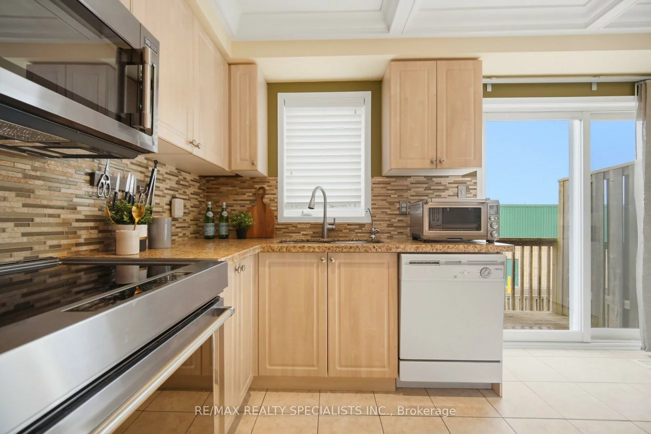 3378, Redpath, Lisgar, Mississauga