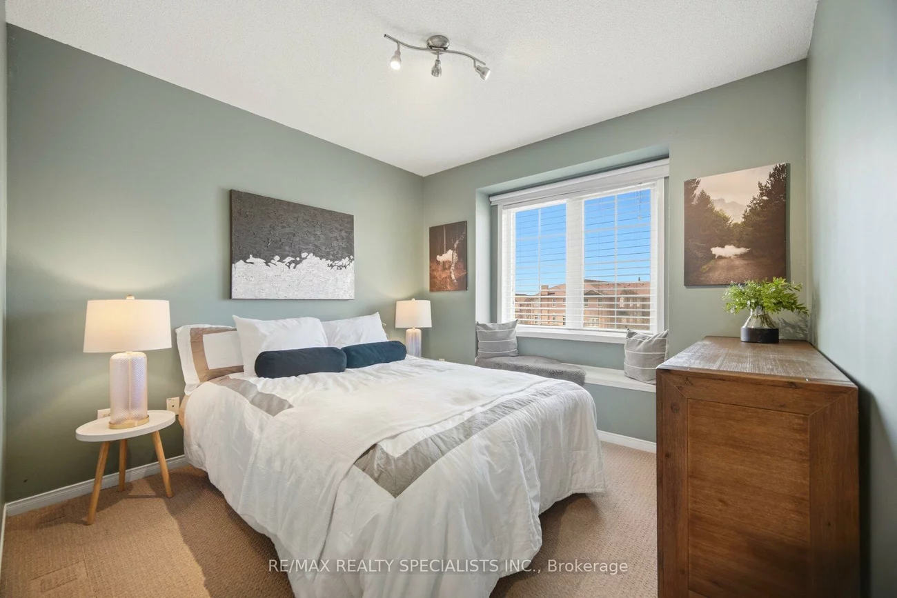 3378, Redpath, Lisgar, Mississauga