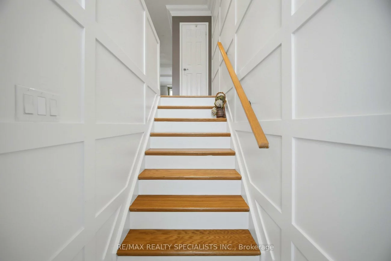 3378, Redpath, Lisgar, Mississauga