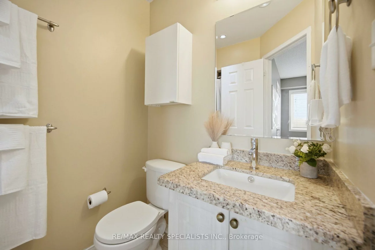 3378, Redpath, Lisgar, Mississauga