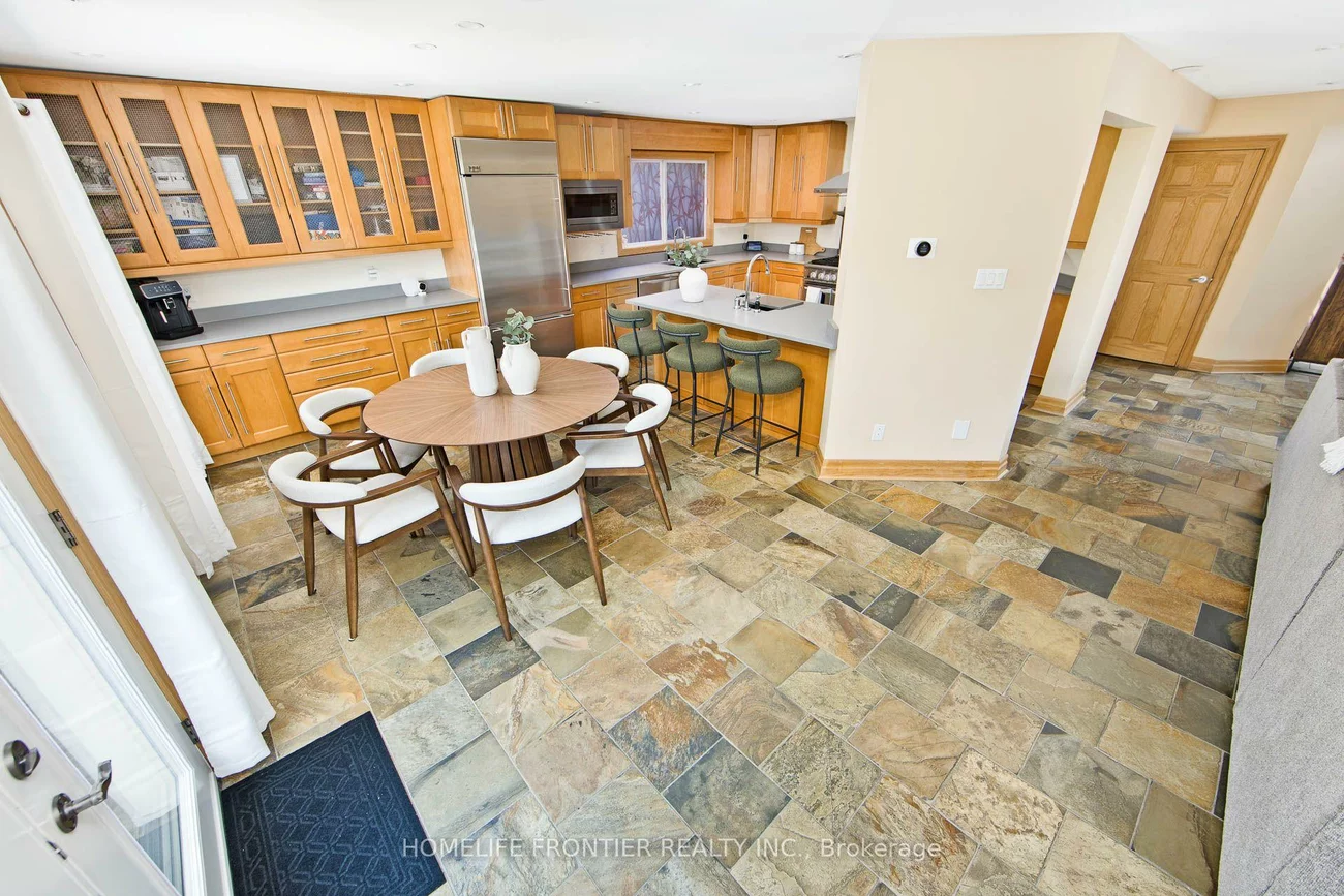 6124, Hardesty, East Credit, Mississauga