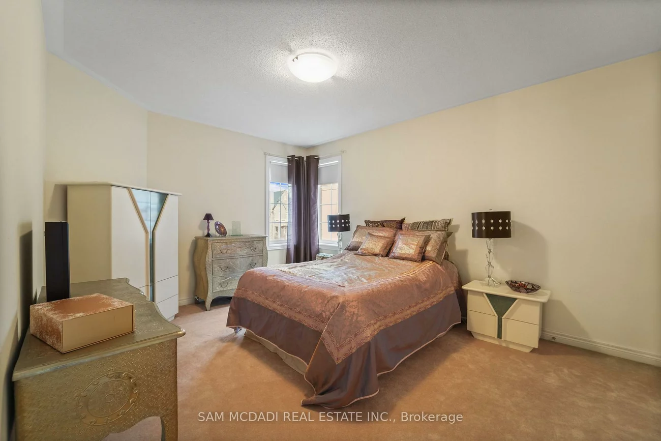 3352, Erin Centre, Churchill Meadows, Mississauga