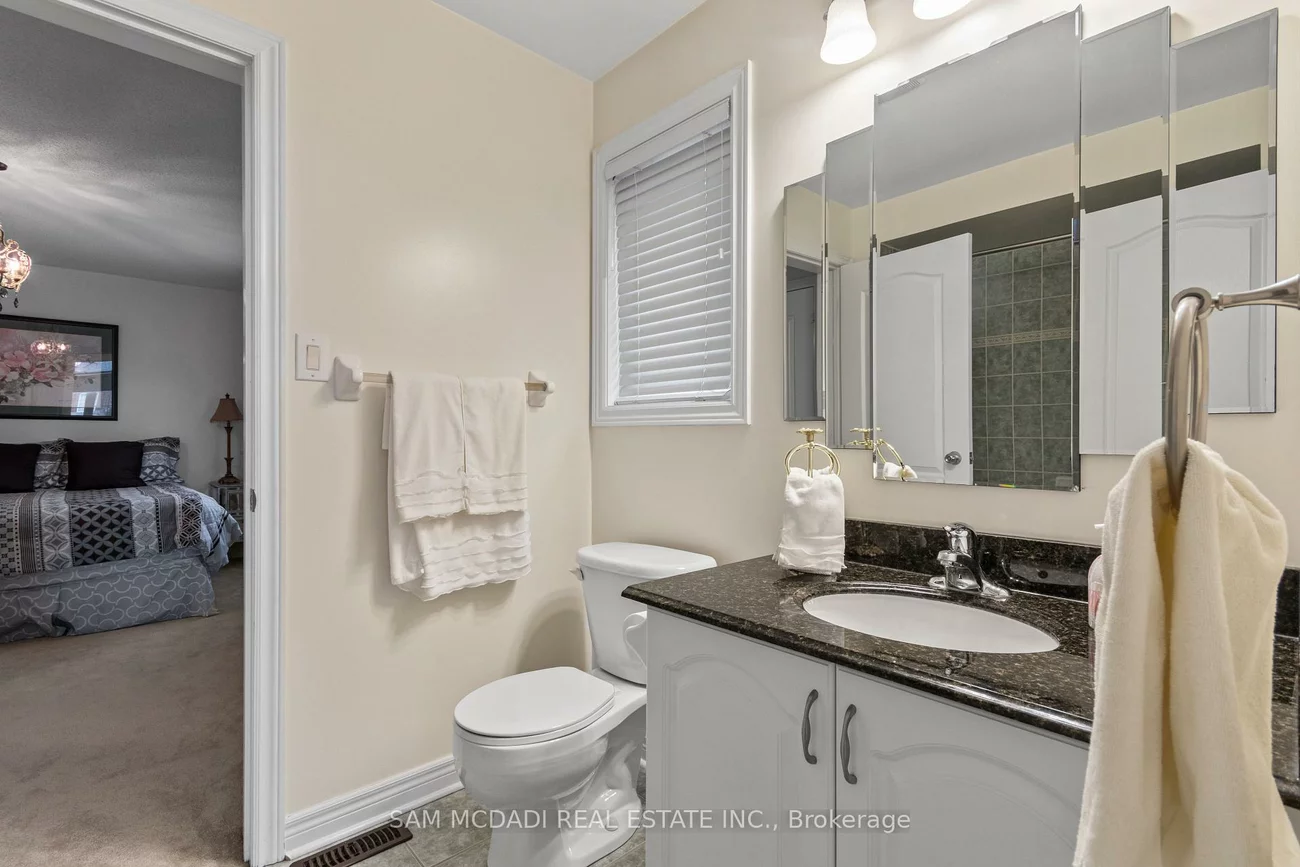 3352, Erin Centre, Churchill Meadows, Mississauga