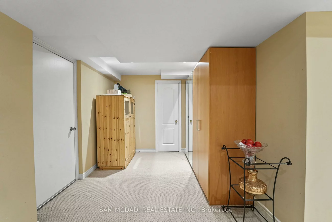 3352, Erin Centre, Churchill Meadows, Mississauga