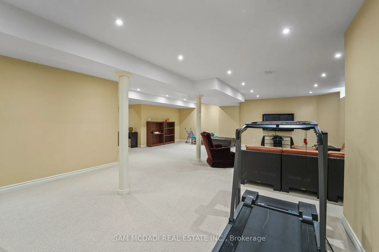 3352, Erin Centre, Churchill Meadows, Mississauga