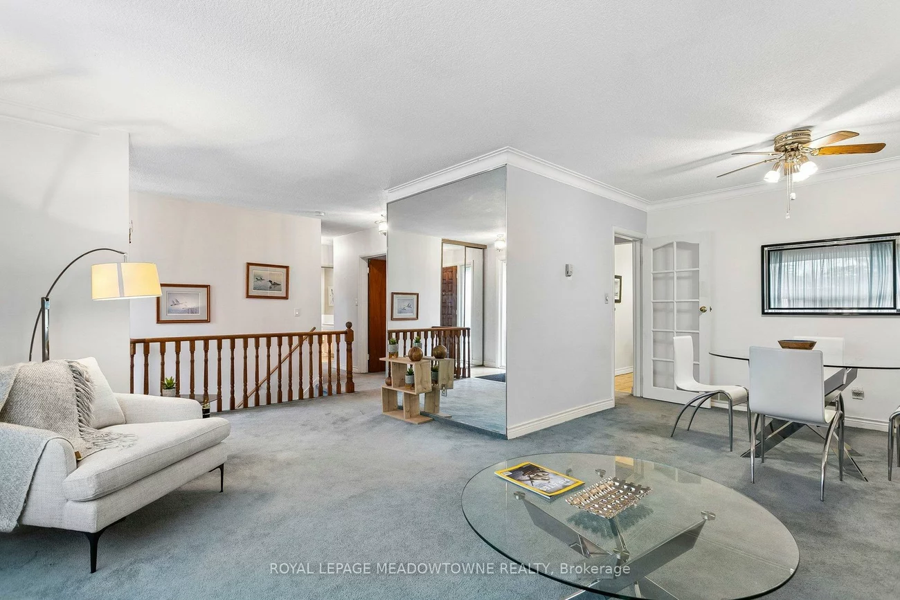 20, Plainsman, Streetsville, Mississauga