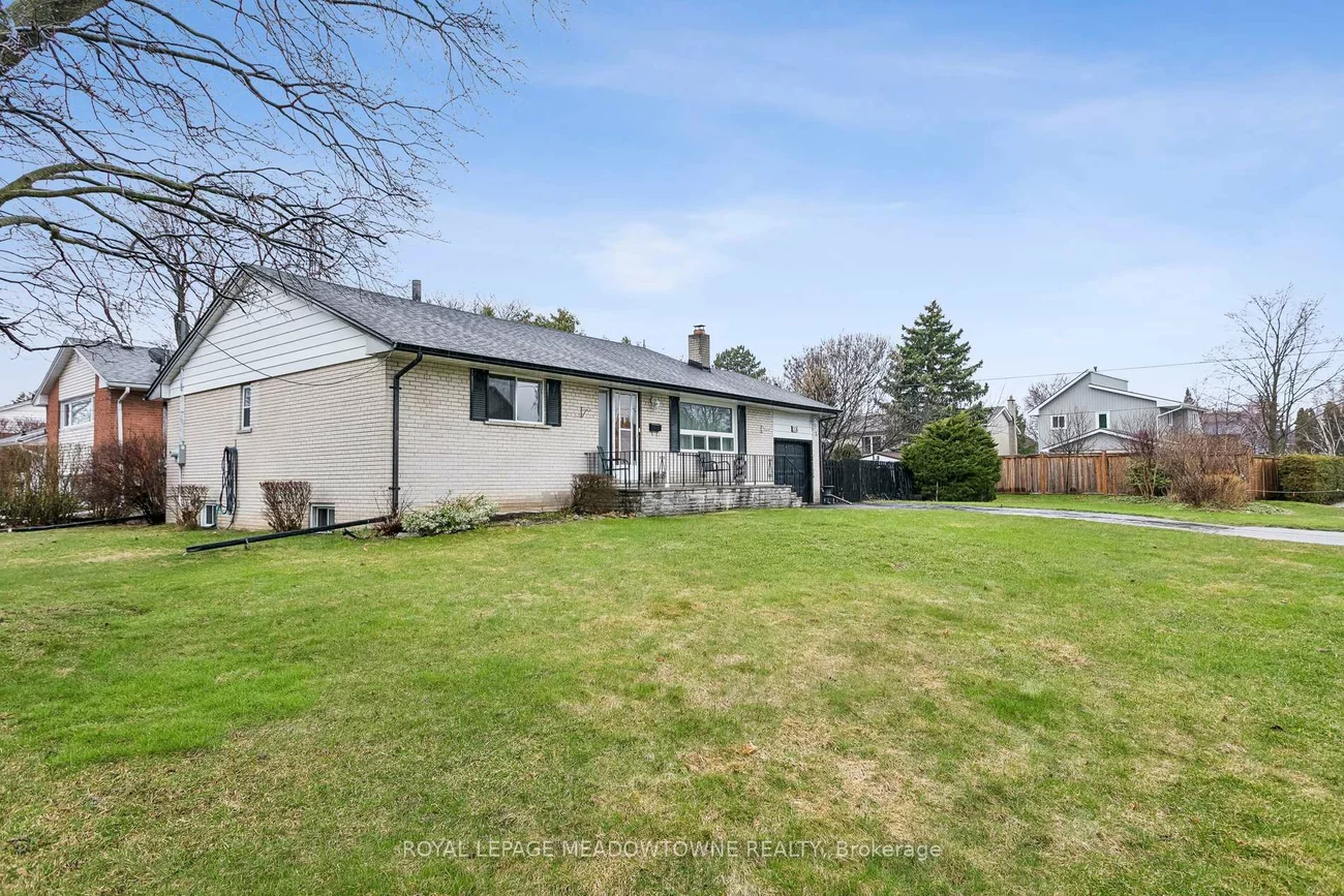 20, Plainsman, Streetsville, Mississauga