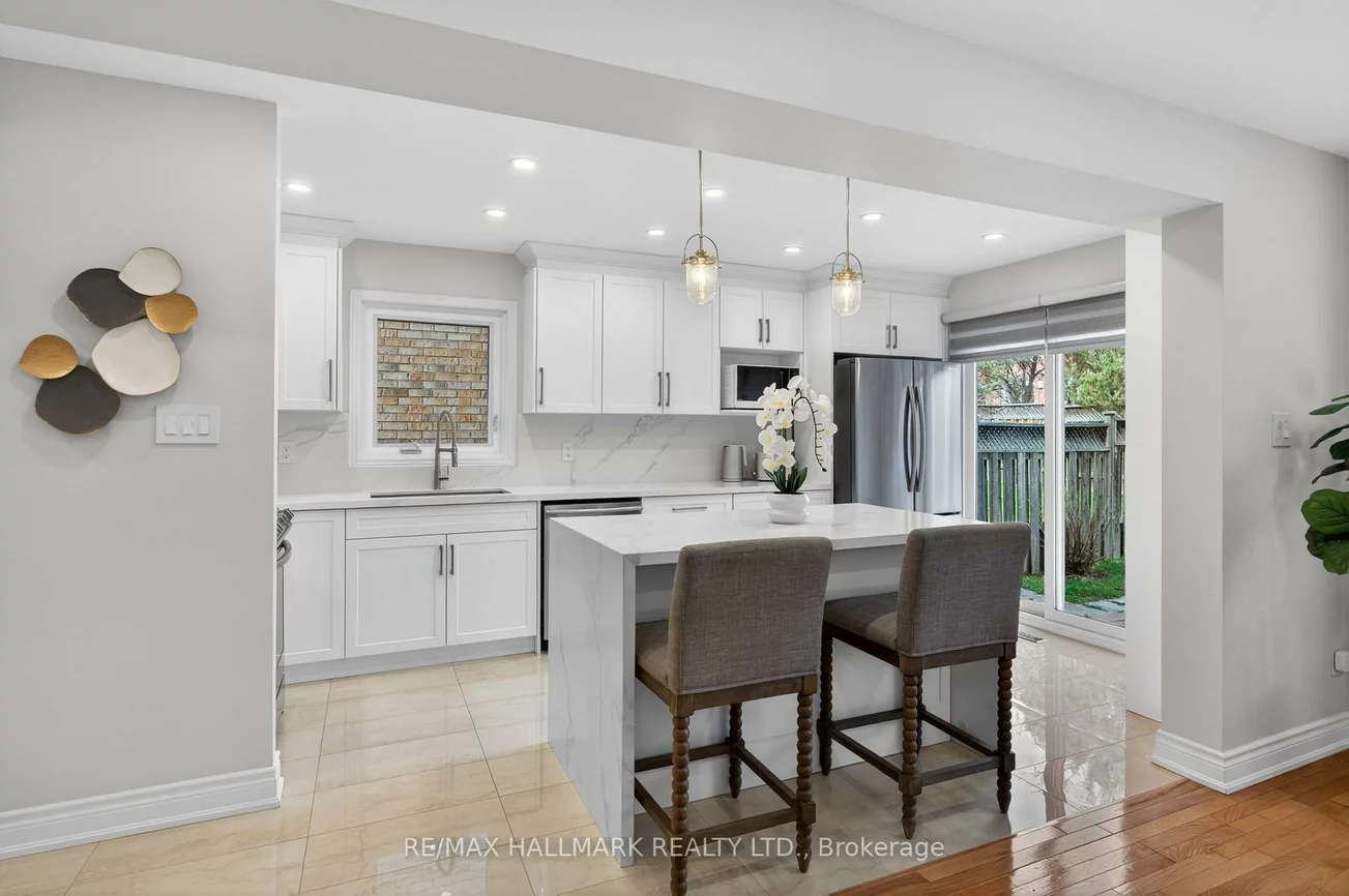 5733, Tayside, Central Erin Mills, Mississauga