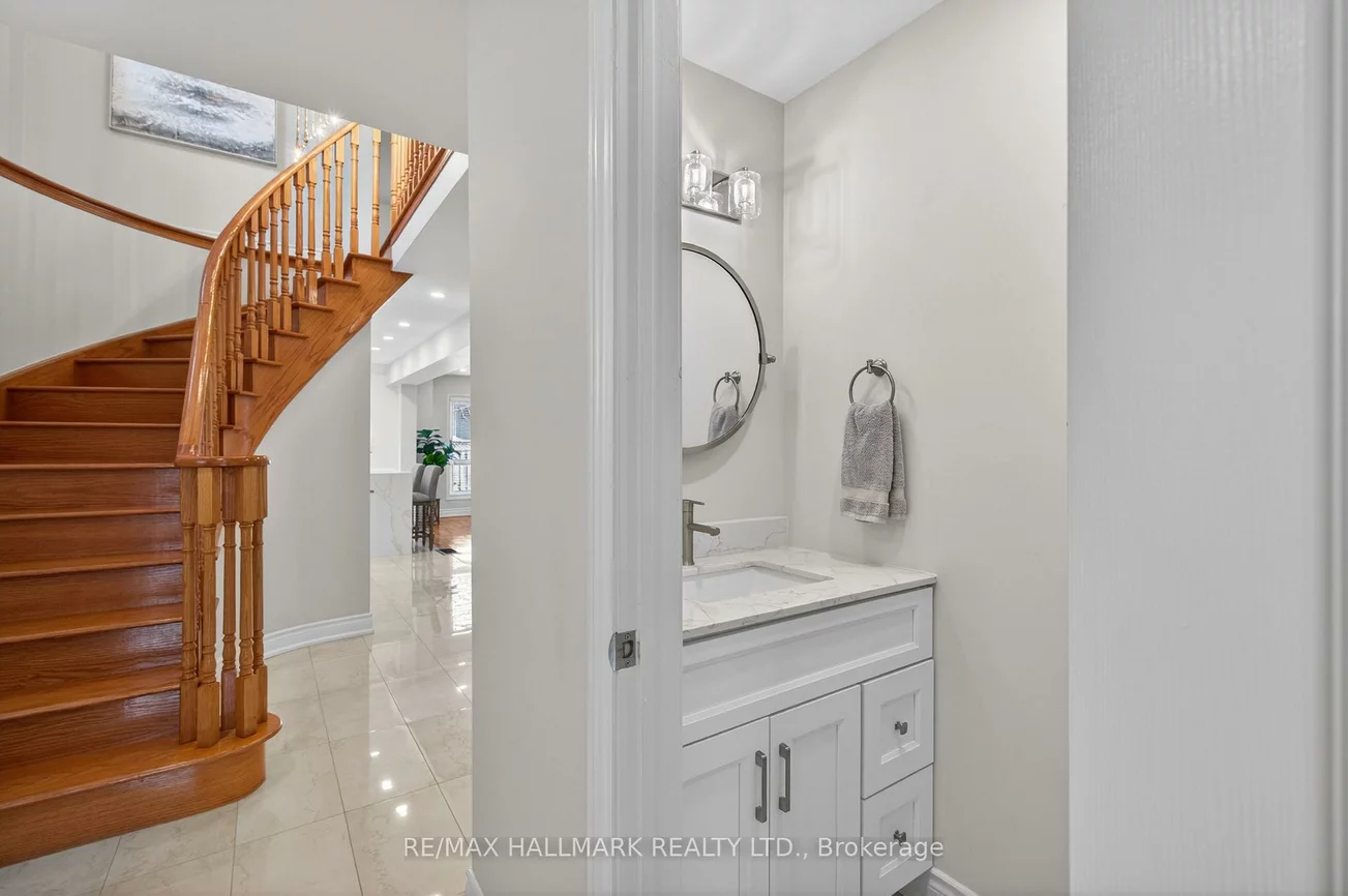 5733, Tayside, Central Erin Mills, Mississauga