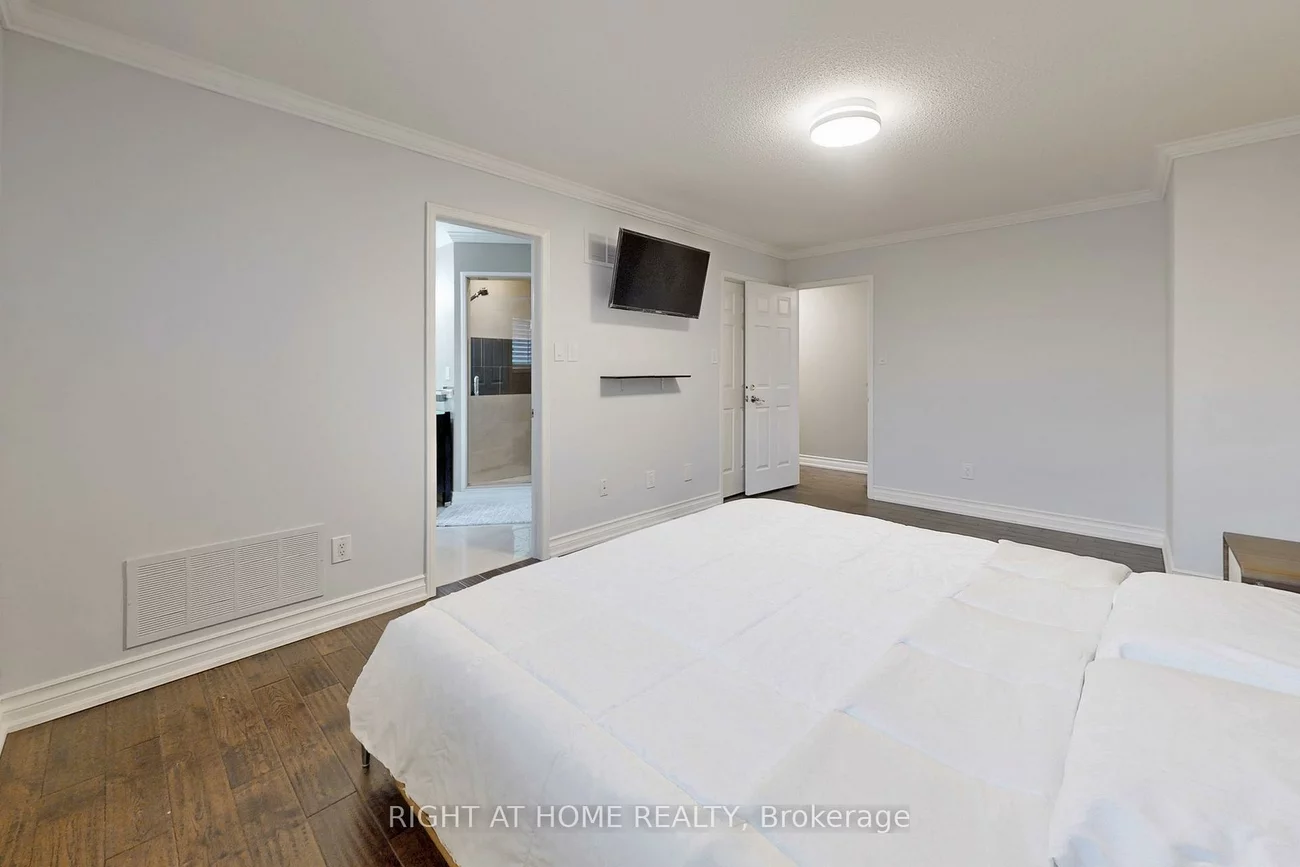 5301, Heritage Hills, Hurontario, Mississauga