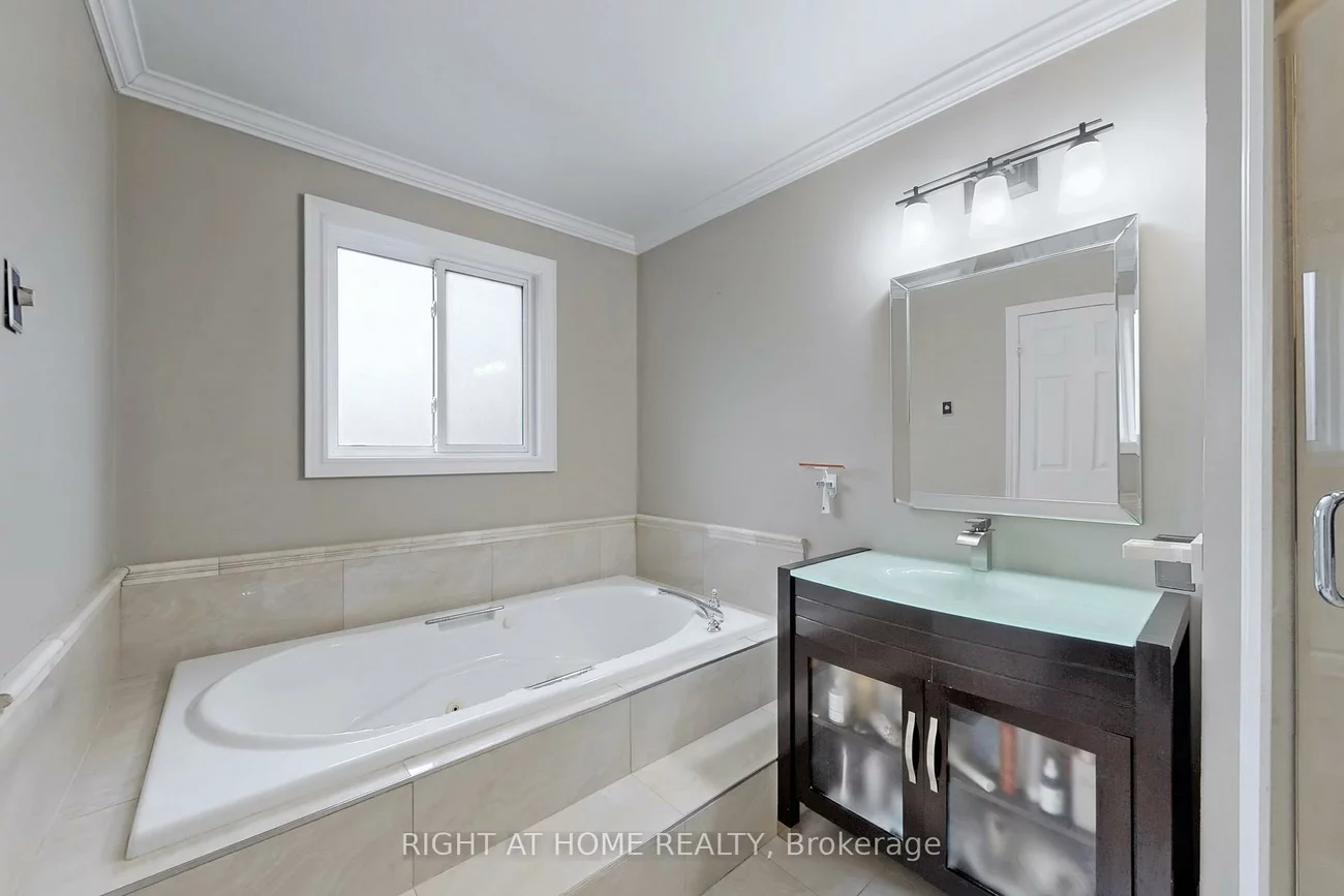 5301, Heritage Hills, Hurontario, Mississauga