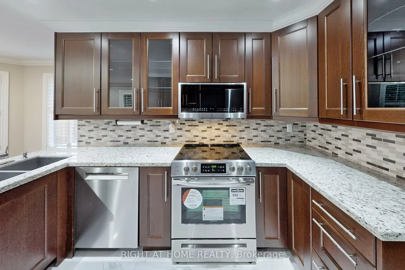 5301, Heritage Hills, Hurontario, Mississauga